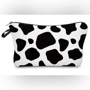 NWOT … Spotted Cosmetic / Makeup Bag